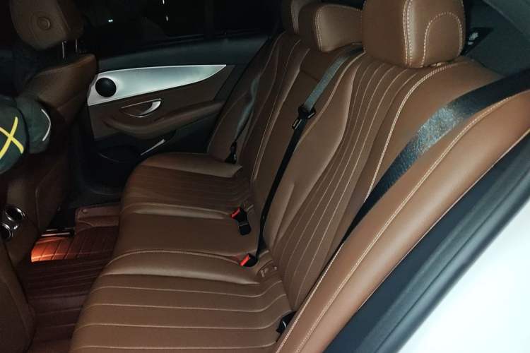 Used Mercedes-Benz E-Class 2019 E 260 Sport Edition Left Rear Seat