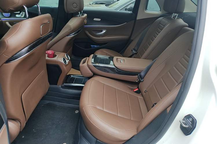 Used Mercedes-Benz E-Class 2019 Restyled E 300 L Sporty and Stylish Edition Left Rear Seat