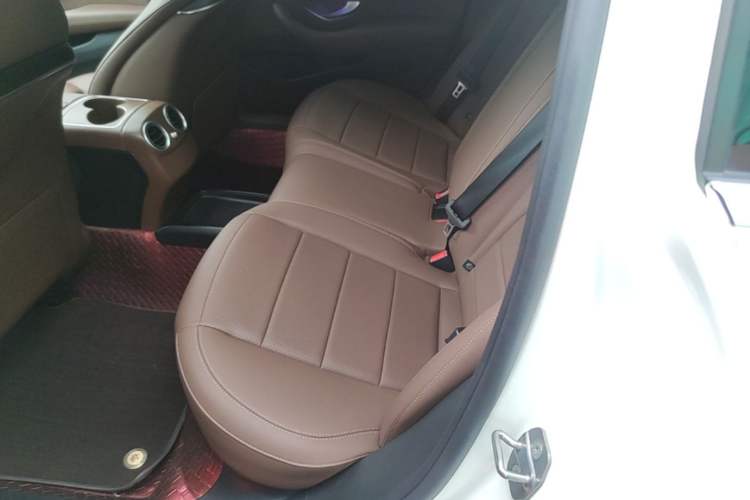Used Mercedes-Benz E-Class 2019 E 260 L Sport Edition Left Rear Seat