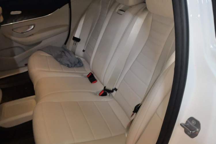 Used Mercedes-Benz E-Class 2019 E 300 L Sporty and Stylish Model Left Rear Seat