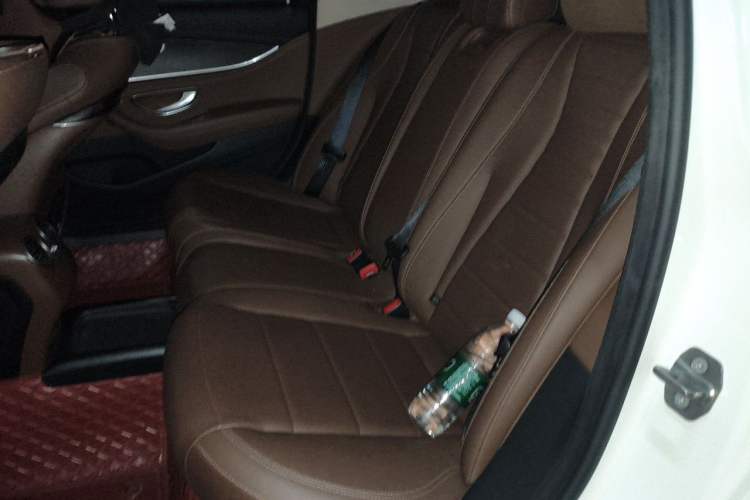 Used Mercedes-Benz E-Class 2019 E 260 L Sport 4MATIC Left Rear Seat