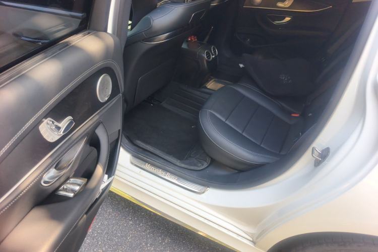 Used Mercedes-Benz E-Class 2019 E 300 L Sport Luxury Edition Left Rear Seat