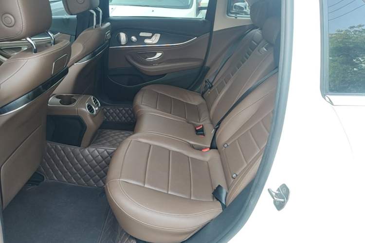 Used Mercedes-Benz E-Class 2019 Restyled E 300 L Sport Luxury Edition Left Rear Seat