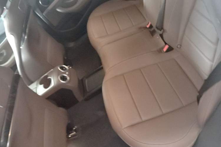 Used Mercedes-Benz E-Class 2019 E 200 L Sport Edition Left Rear Seat