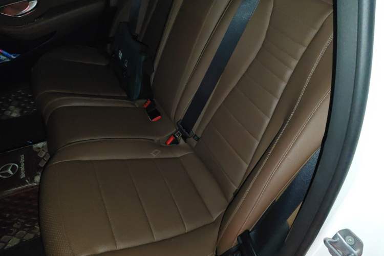 Used Mercedes-Benz E-Class 2019 Restyled E 300 L Sporty and Stylish Edition Left Rear Seat
