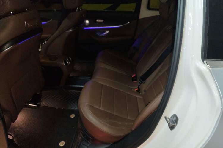 Used Mercedes-Benz E-Class 2019 Restyled E 300 L Sporty and Stylish Edition Left Rear Seat