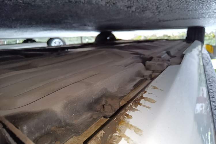 Used Mercedes-Benz E-Class 2019 E 260 L Sport Edition Left Side Sill