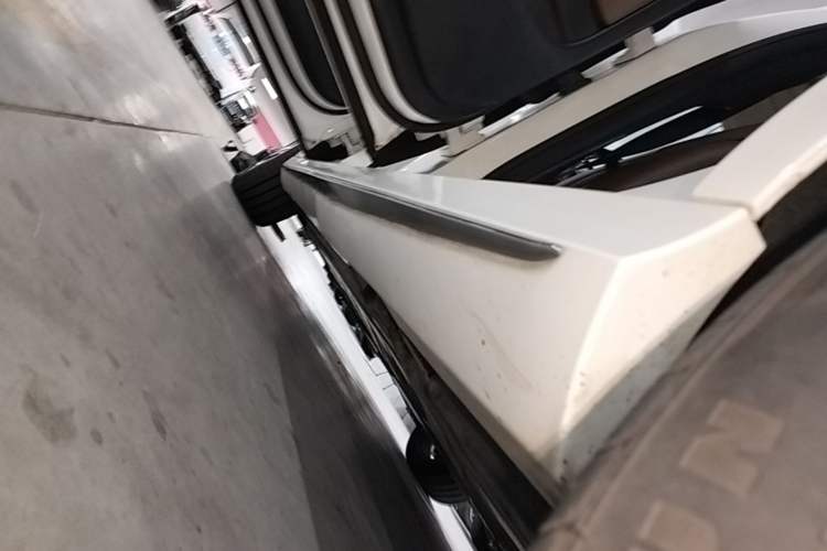 Used Mercedes-Benz E-Class 2019 E 260 L Sport Edition Left Side Sill
