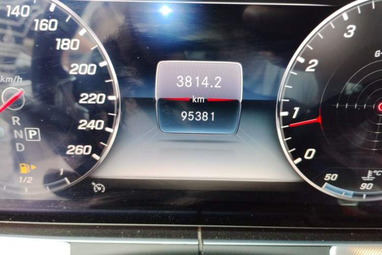 Used Mercedes-Benz E-Class 2019 E 200 Coupe Odometer Close Up