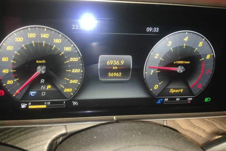 Used Mercedes-Benz E-Class 2019 E 300 Coupe Odometer Close Up