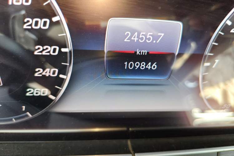 Used Mercedes-Benz E-Class 2019 Restyled E 300 L Sporty and Stylish Edition Odometer Close Up