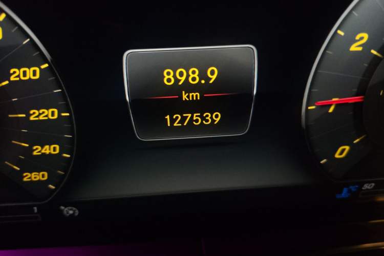 Used Mercedes-Benz E-Class 2019 Restyled E 300 L Sporty and Stylish Edition Odometer Close Up