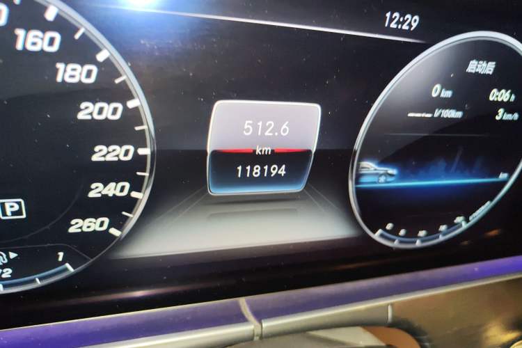 Used Mercedes-Benz E-Class 2019 E 300 L Sport Luxury Edition Odometer Close Up