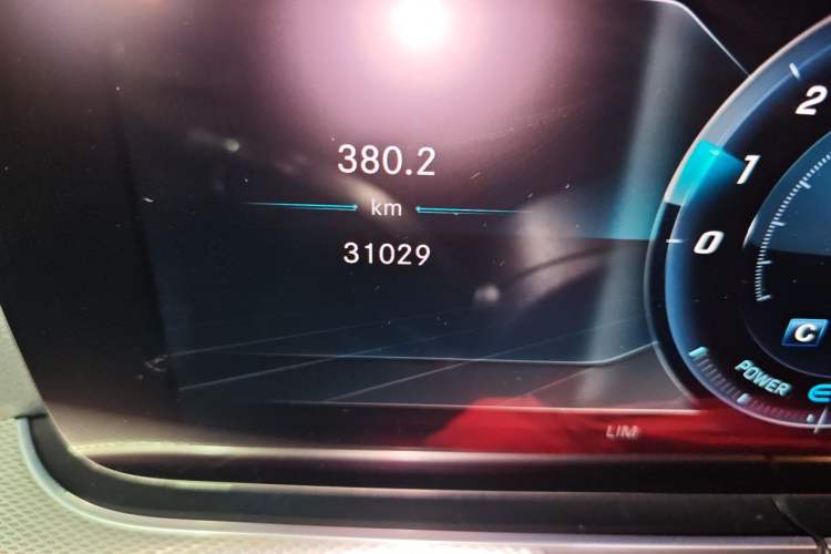 Used Mercedes-Benz E-Class 2019 E 260 Sport Edition Odometer Close Up