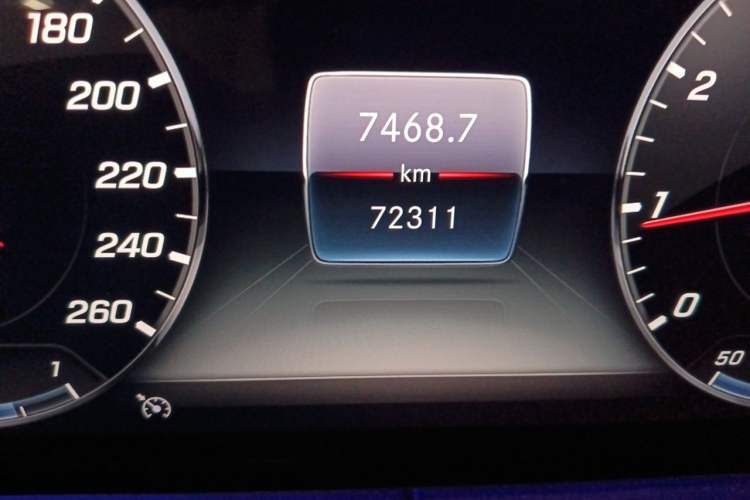 Used Mercedes-Benz E-Class 2019 Restyled E 300 L Sport Luxury Edition Odometer Close Up