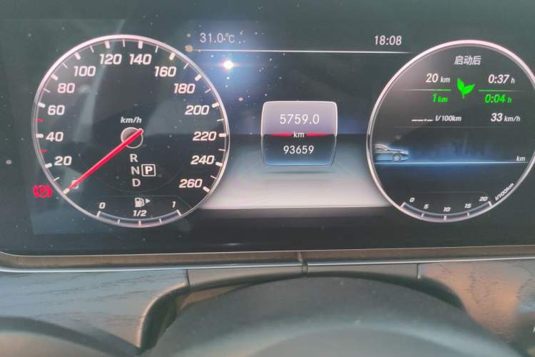 Used Mercedes-Benz E-Class 2019 E 260 L Sport Edition Odometer Close Up