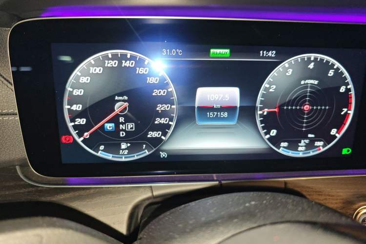 Used Mercedes-Benz E-Class 2019 E 260 L Sport Edition Odometer Close Up