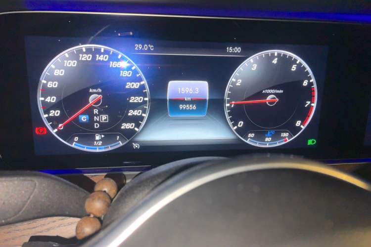 Used Mercedes-Benz E-Class 2019 Restyled E 300 L Luxury Edition Odometer Close Up