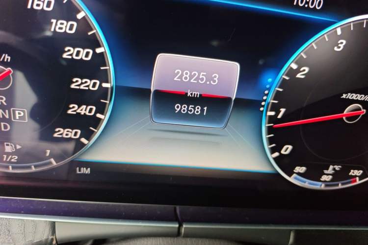 Used Mercedes-Benz E-Class 2019 E 200 Coupe Odometer Close Up