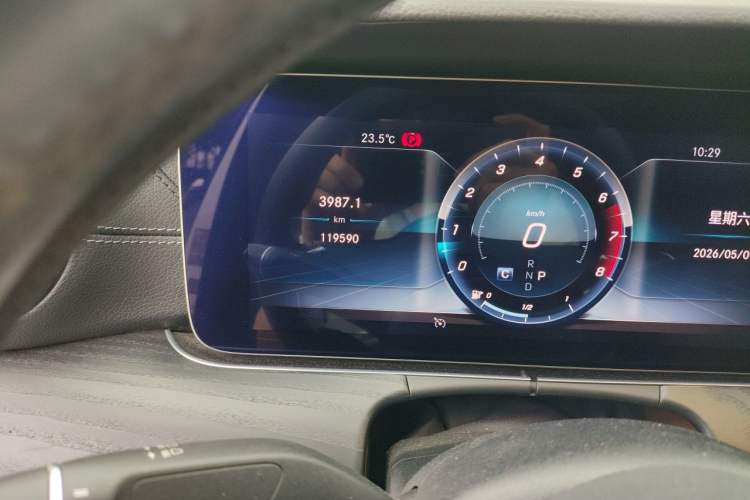 Used Mercedes-Benz E-Class 2019 E 300 L Sport Luxury Edition Odometer Close Up