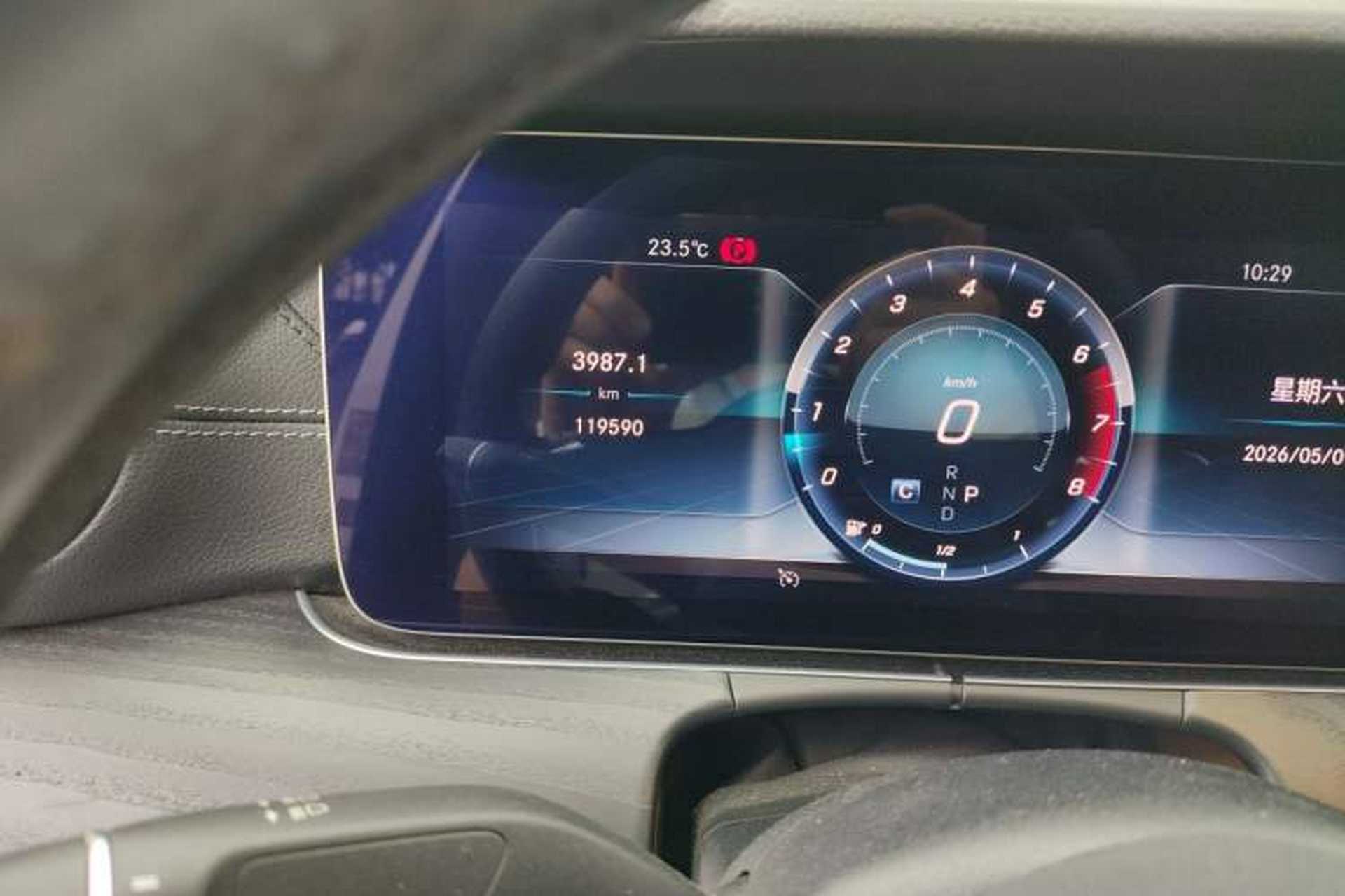 Used Mercedes-Benz E-Class 2019 E 300 L Sport Luxury Edition Odometer Close Up