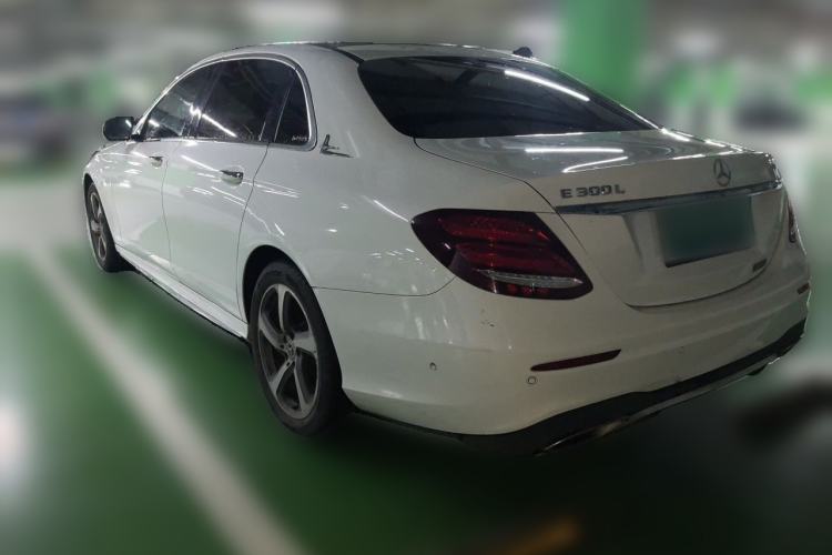 Used Mercedes-Benz E-Class 2019 E 300 L Sporty and Stylish Model Rear Left 45 Deg