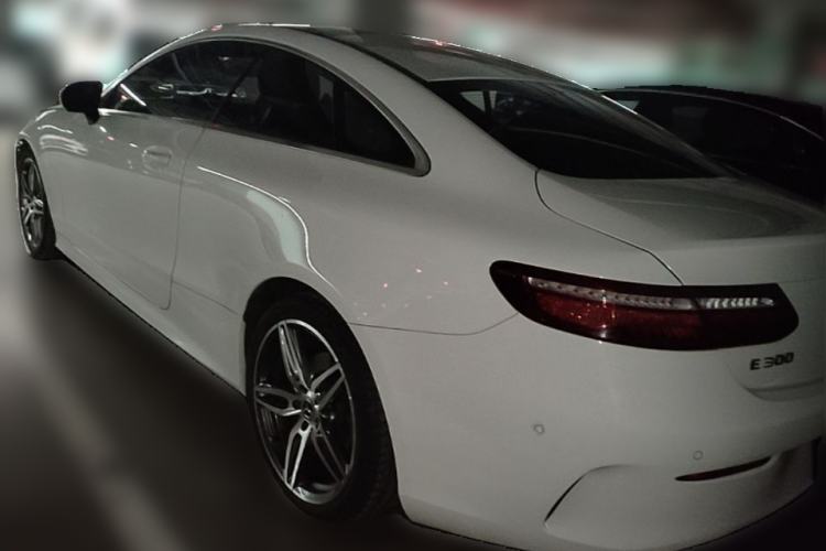 Used Mercedes-Benz E-Class 2019 E 200 Coupe Rear Left 45 Deg