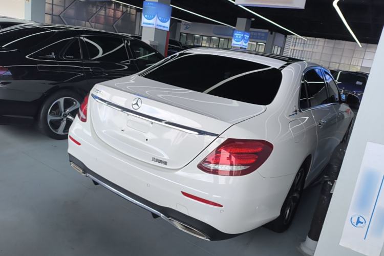 Used Mercedes-Benz E-Class 2019 E 300 L Sporty and Stylish Model Rear Right 45 Deg