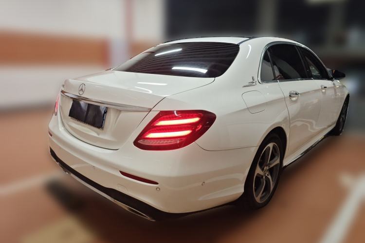 Used Mercedes-Benz E-Class 2019 E 300 L Sporty and Stylish Model Rear Right 45 Deg