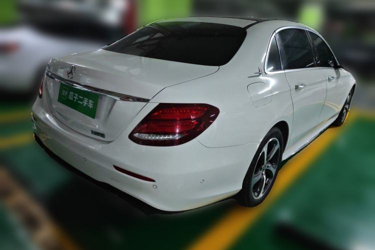 Used Mercedes-Benz E-Class 2019 E 300 L Sporty and Stylish Model Rear Right 45 Deg
