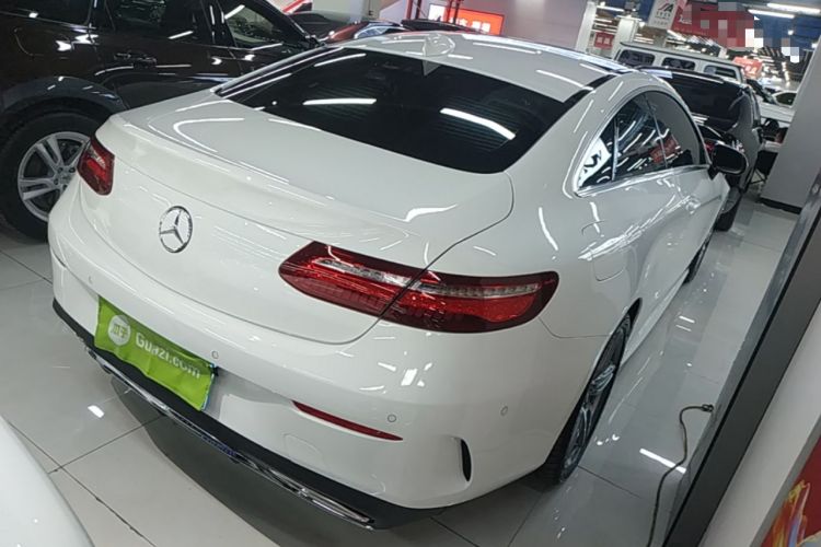 Used Mercedes-Benz E-Class 2019 E 200 Coupe Rear Right 45 Deg