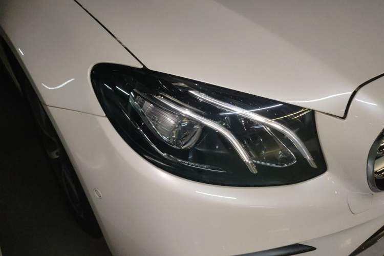 Used Mercedes-Benz E-Class 2019 Restyled E 300 L Sporty and Stylish Edition Right Front Headlight