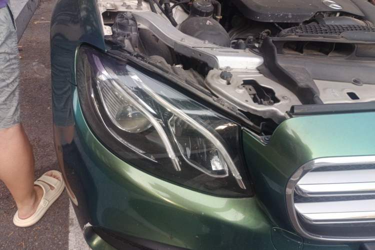 Used Mercedes-Benz E-Class 2019 Restyled E 300 L Sport Luxury Edition Right Front Headlight