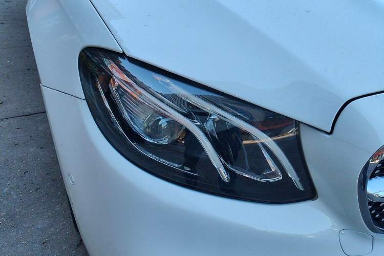 Used Mercedes-Benz E-Class  Right Front Headlight