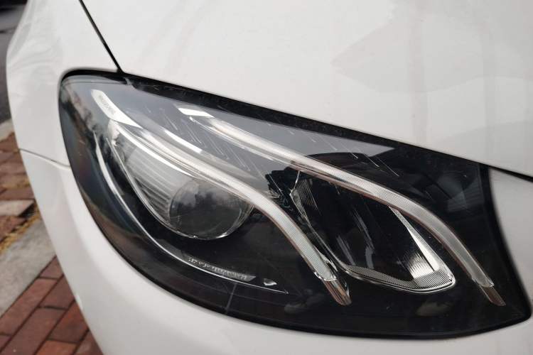 Used Mercedes-Benz E-Class 2019 E 200 Coupe Right Front Headlight