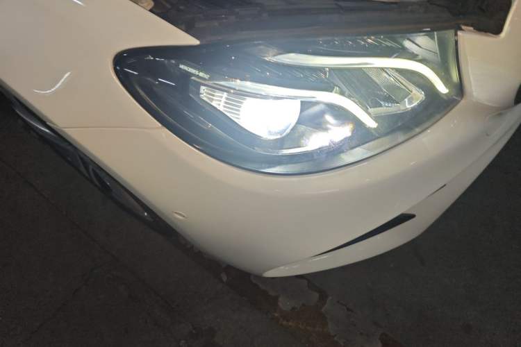 Used Mercedes-Benz E-Class 2019 E 260 L Sport Edition Right Front Headlight