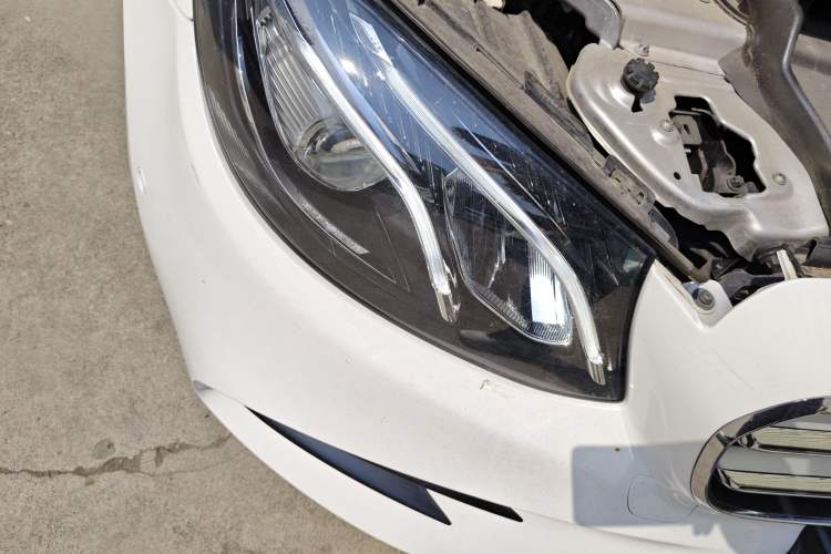 Used Mercedes-Benz E-Class 2019 Restyled E 300 L Sporty and Stylish Edition Right Front Headlight