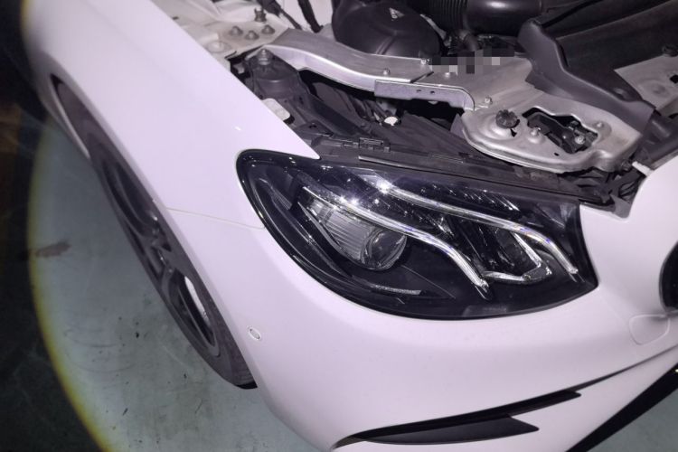 Used Mercedes-Benz E-Class 2019 E 300 L Sporty and Stylish Model Right Front Headlight