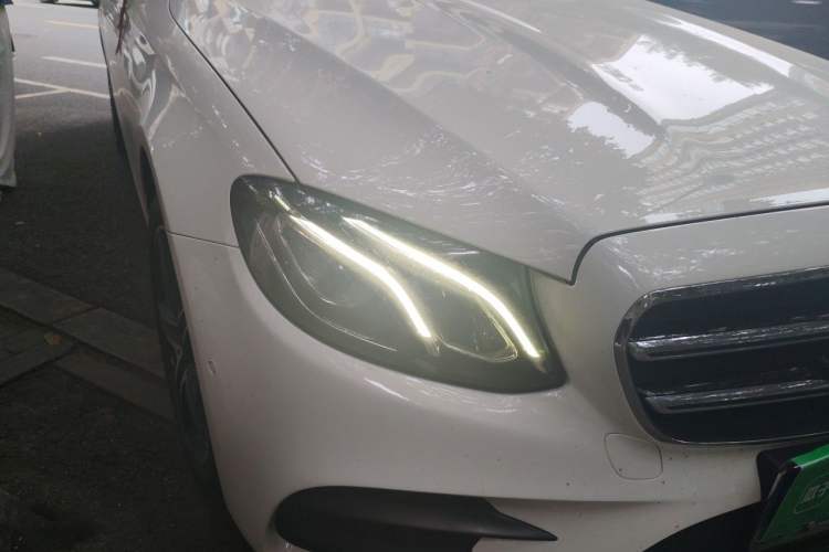 Used Mercedes-Benz E-Class 2019 E 260 Sport Edition Right Front Headlight