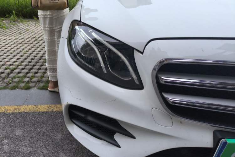 Used Mercedes-Benz E-Class 2019 E 300 L Sporty and Stylish Model Right Front Headlight