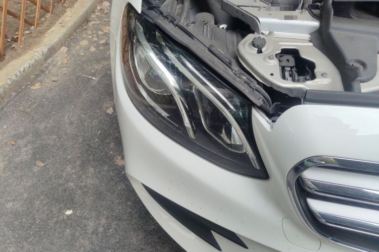 Used Mercedes-Benz E-Class 2019 Restyled E 300 L Sport Luxury Edition Right Front Headlight