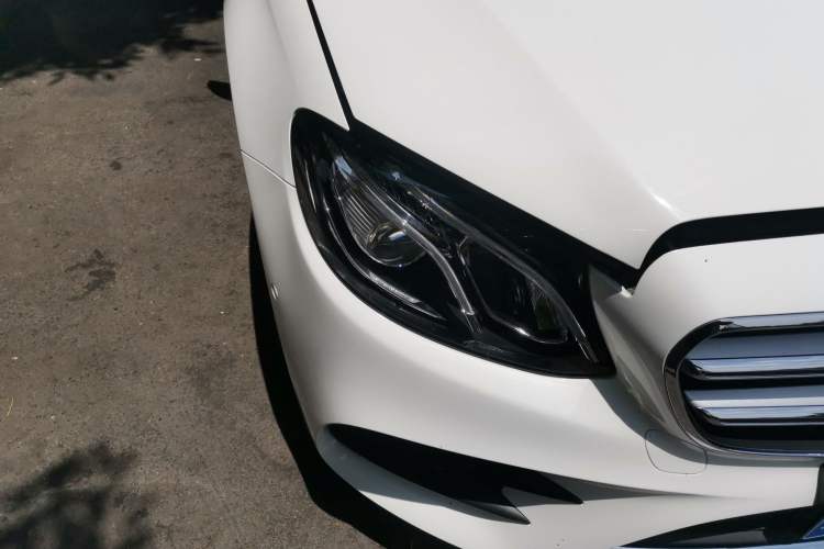 Used Mercedes-Benz E-Class 2019 Facelifted E 300 L Stylish Version Right Front Headlight