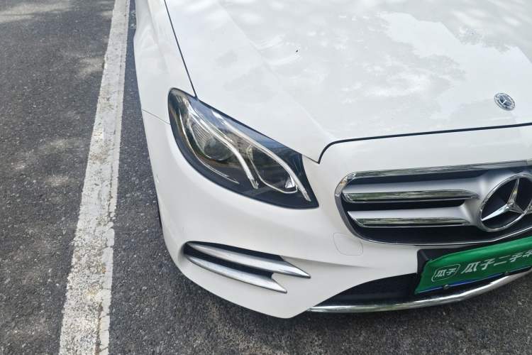 Used Mercedes-Benz E-Class 2019 E 300 L Sporty and Stylish Model Right Front Headlight