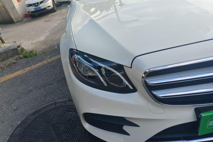 Used Mercedes-Benz E-Class 2019 Restyled E 300 L Sporty and Stylish Edition Right Front Headlight