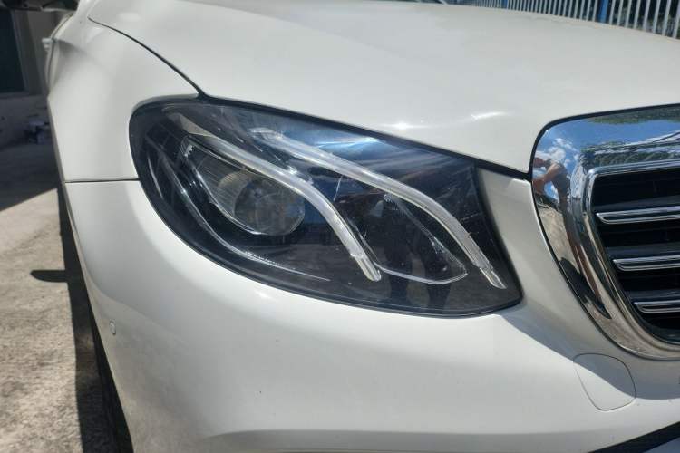 Used Mercedes-Benz E-Class 2019 E 300 L Stylish Model Right Front Headlight