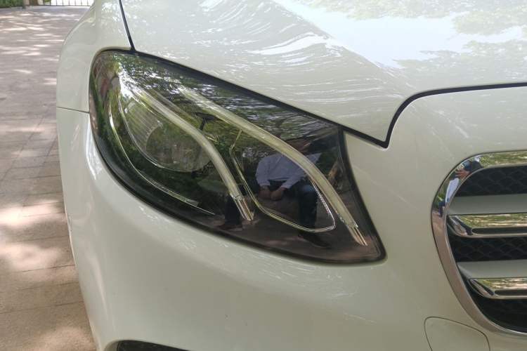 Used Mercedes-Benz E-Class 2019 E 200 L Sport 4MATIC Right Front Headlight