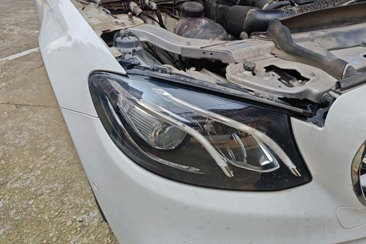 Used Mercedes-Benz E-Class 2019 E 200 L Sport Edition Right Front Headlight