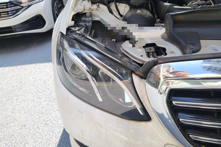 Used Mercedes-Benz E-Class 2019 E 300 L Luxury Model Right Front Headlight