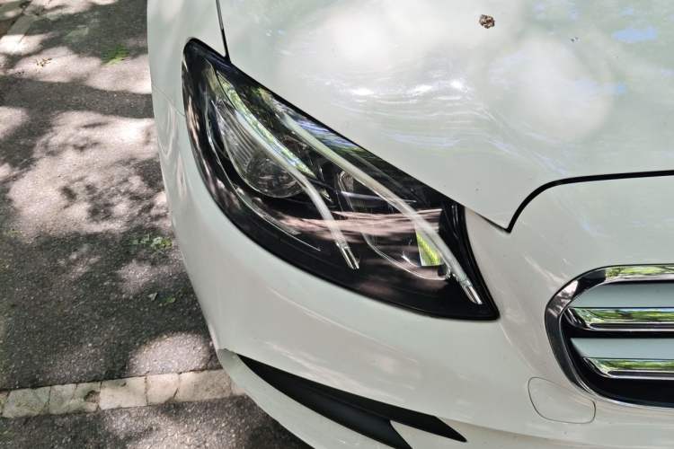Used Mercedes-Benz E-Class 2019 Restyled E 300 L Sport Luxury Edition Right Front Headlight