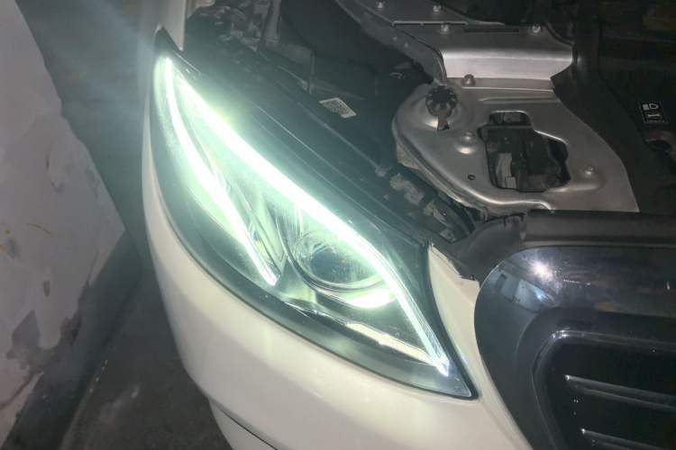 Used Mercedes-Benz E-Class 2019 Restyled E 300 L Luxury Edition Right Front Headlight